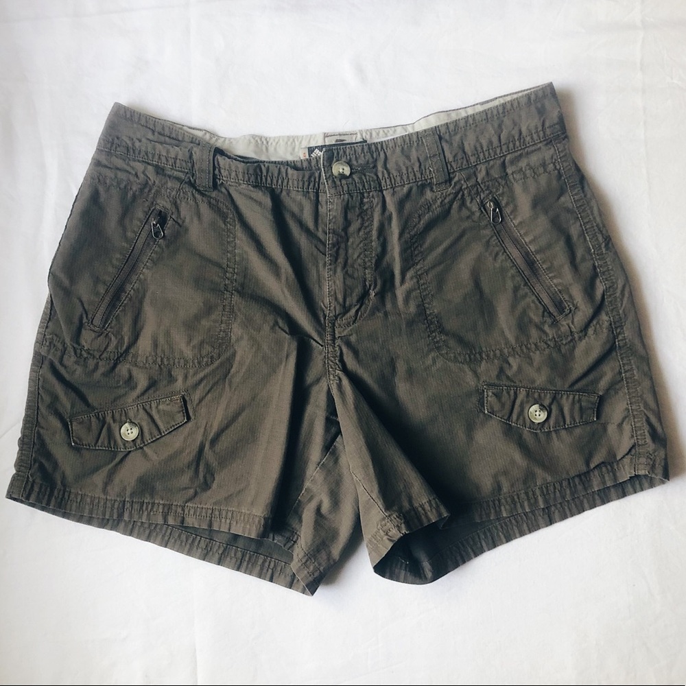 Columbia Dark Khaki Shorts Size 8
